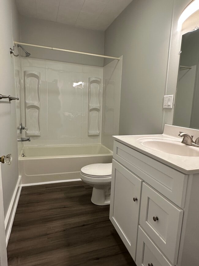 Bath - 59 Maytown Ave