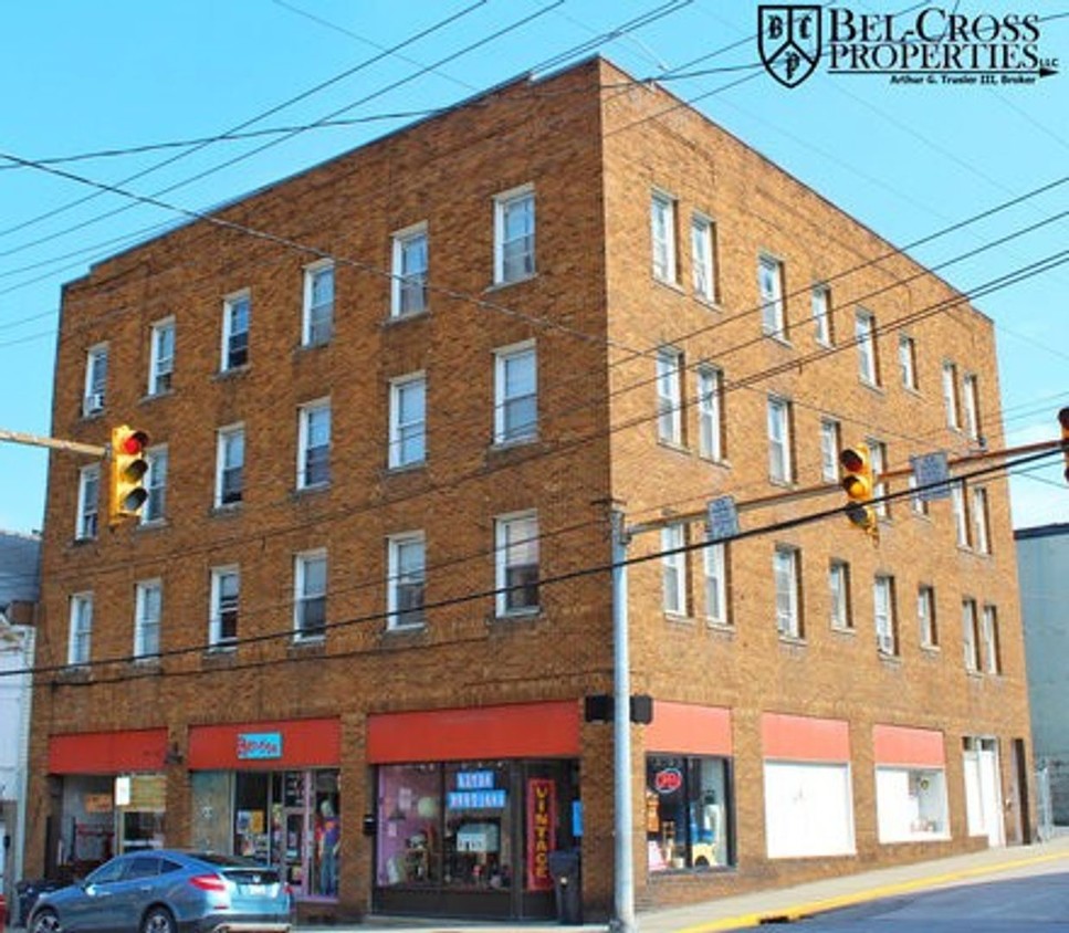 Primary Photo - 311 Spruce St