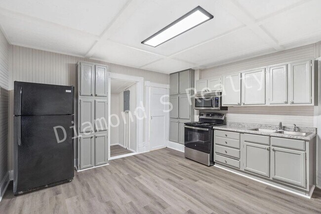 Foto del edificio - 240 E Mill St