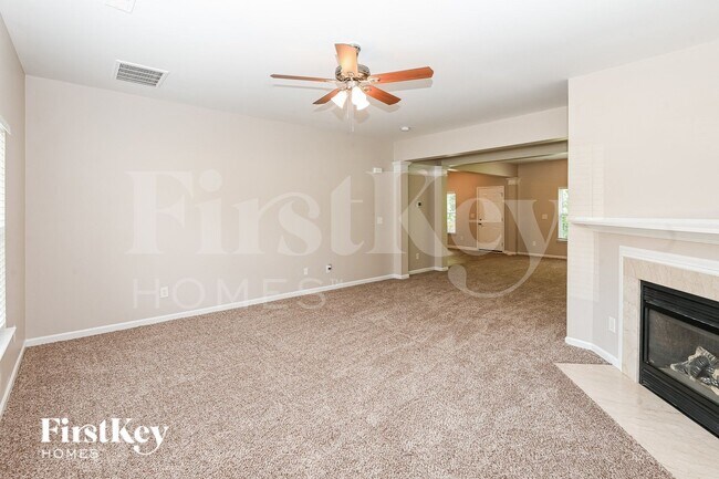 Building Photo - 97 Poplar Woods Dr