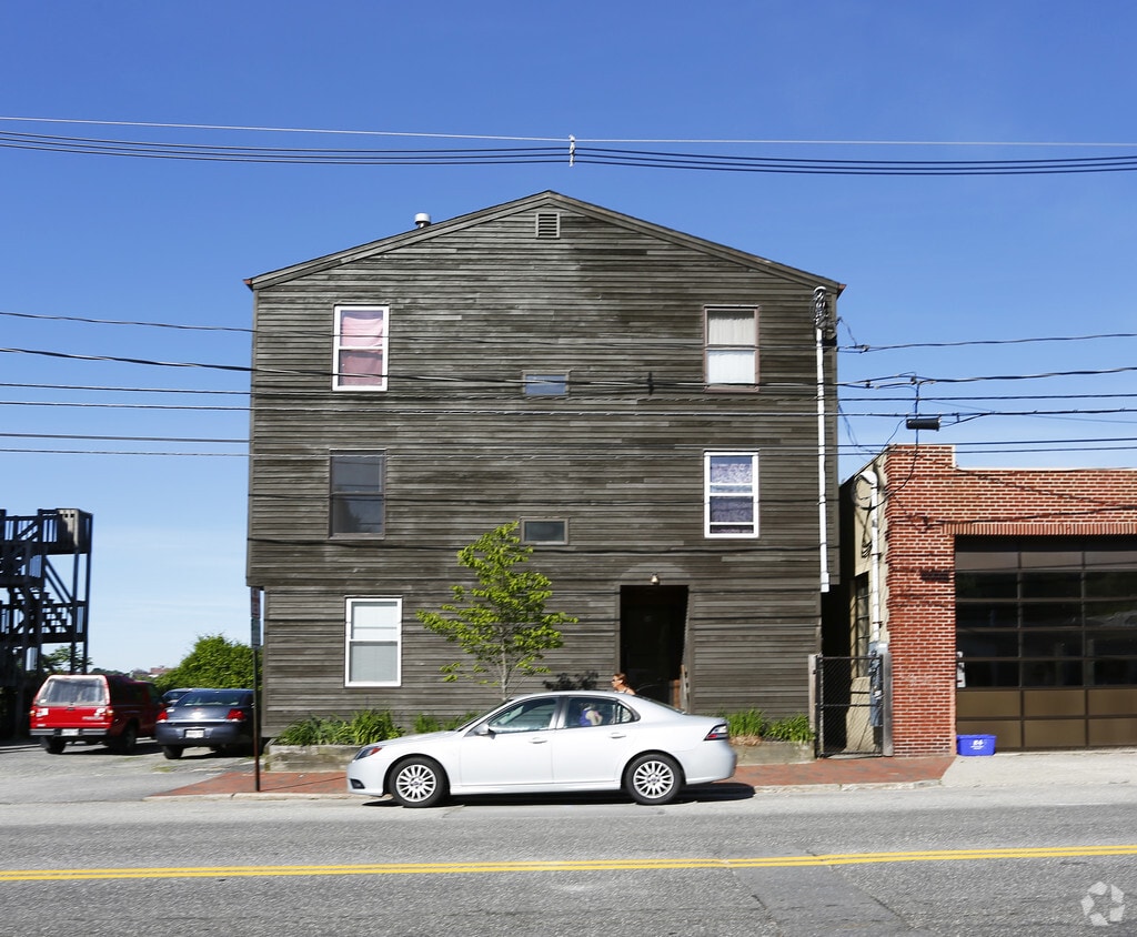 Building Photo - 114 Washington Ave