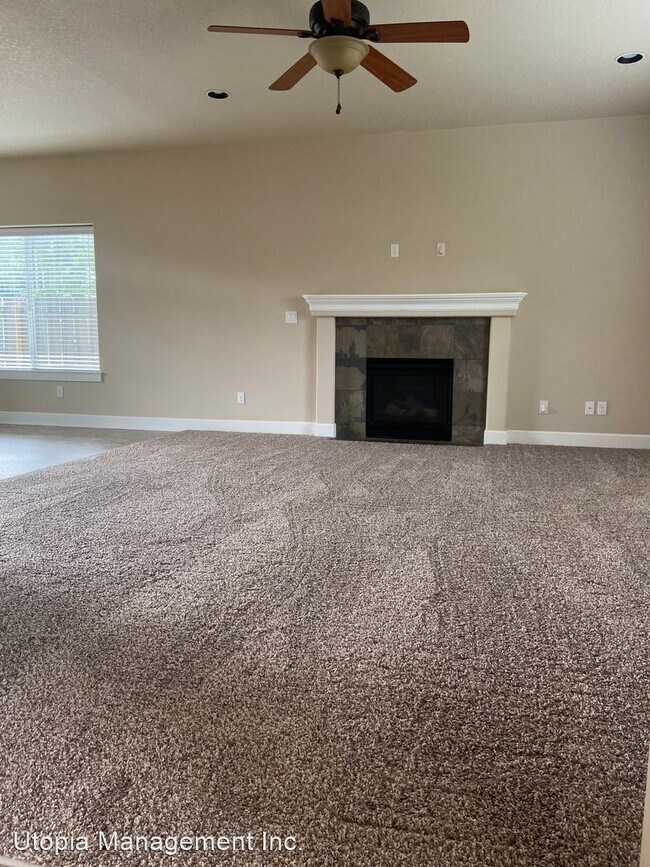 Foto del edificio - 3 br, 2.5 bath House - 4438 SE Hillyard Ct