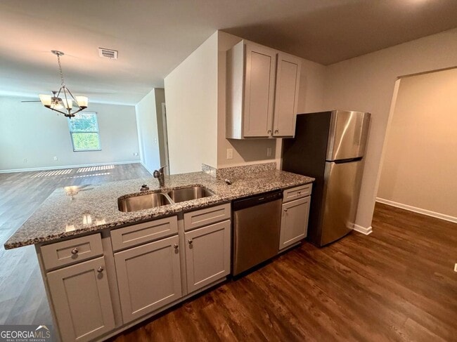 Building Photo - 127 Lexington Ave