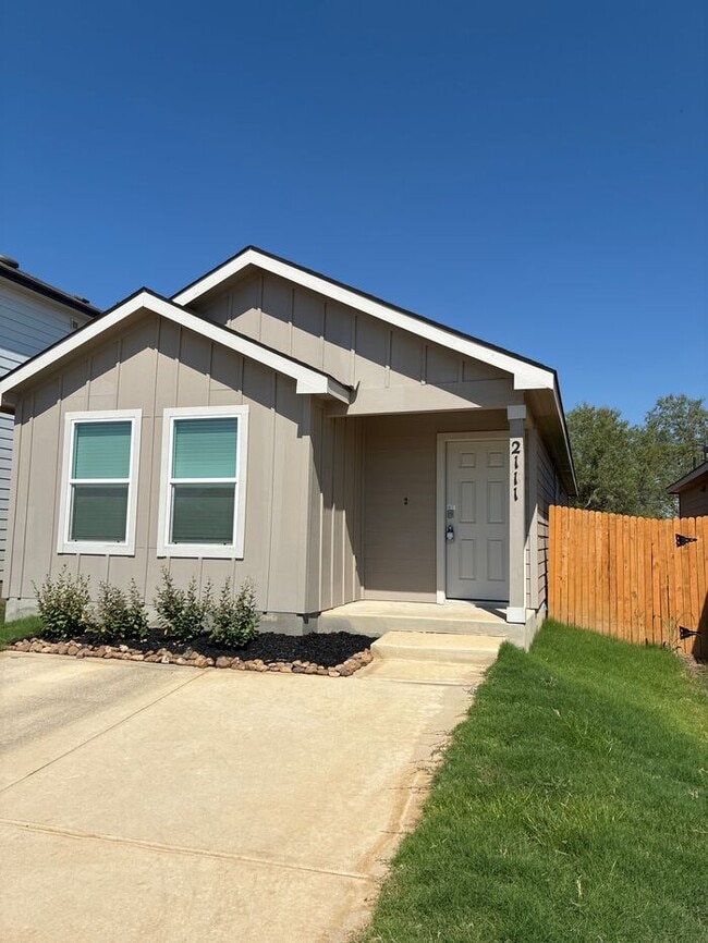 Foto del edificio - Charming 3BR/2BA Home in San Antonio – Mod...