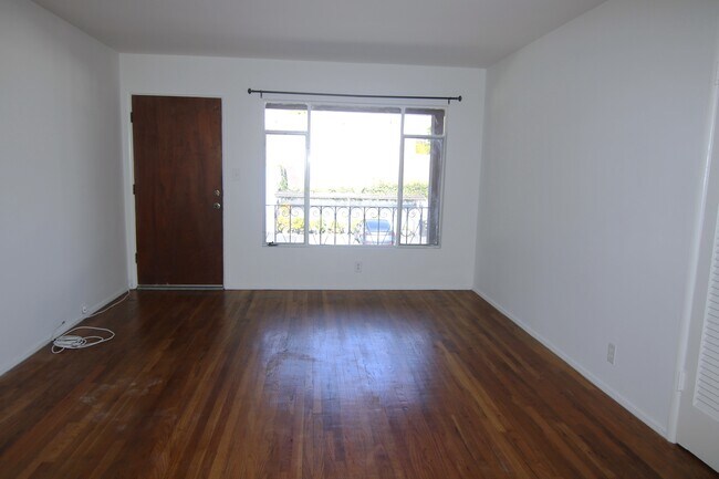 Foto del edificio - 4140 Verdugo Rd