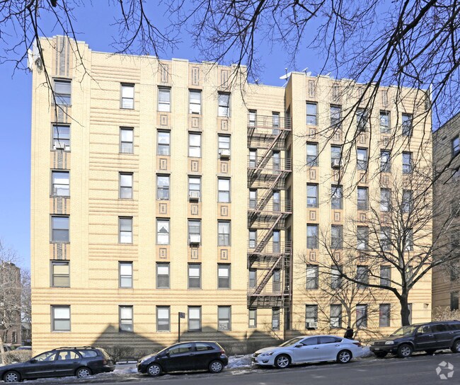 Foto del edificio - 34-57 73rd St