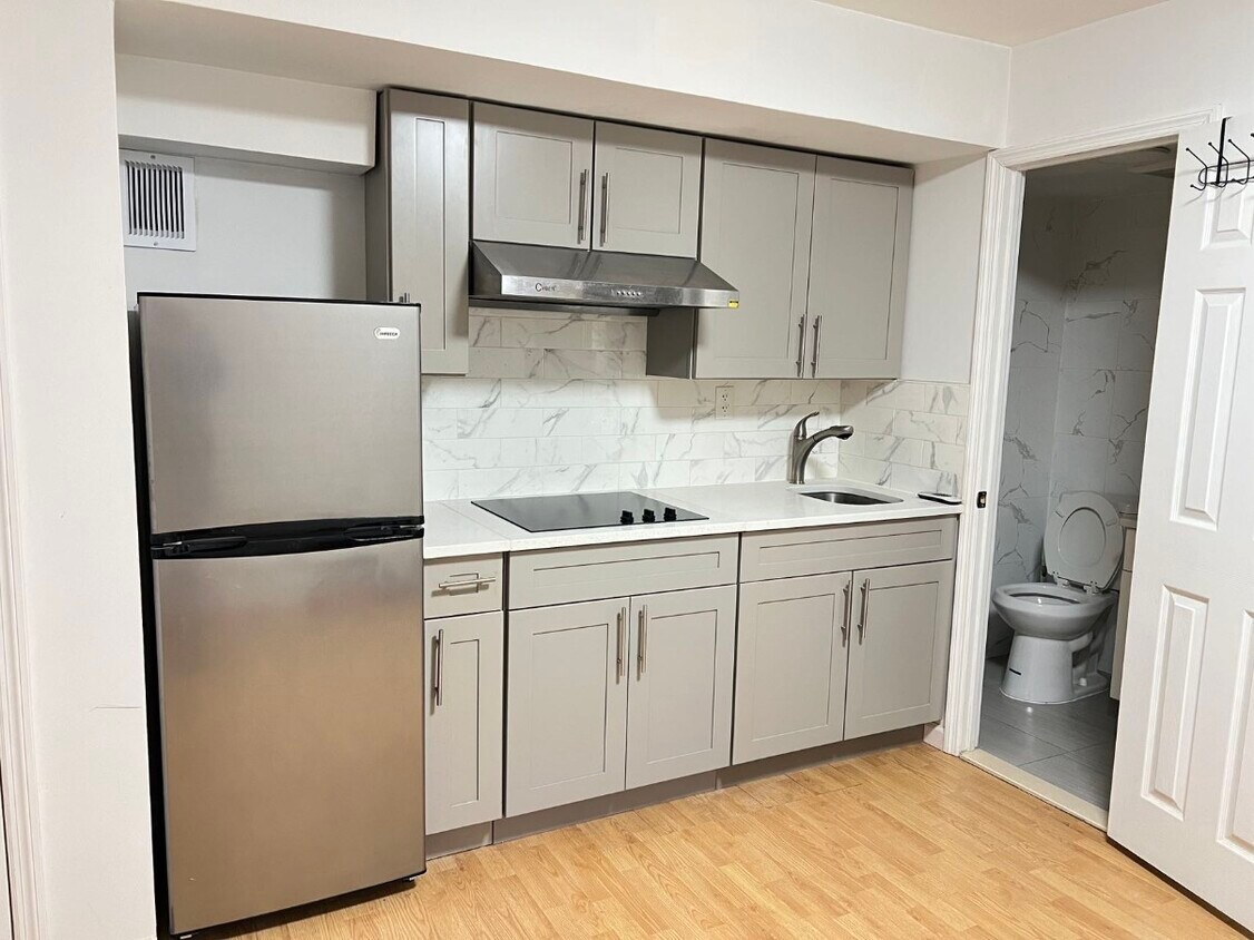 216 Arlene St Unit 1, Staten Island, NY 10314 Apartments in Staten