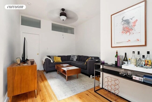 Building Photo - 244 President St