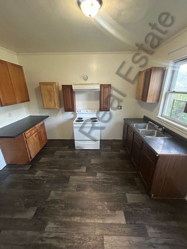 Foto del edificio - 3932 Burnham Ave