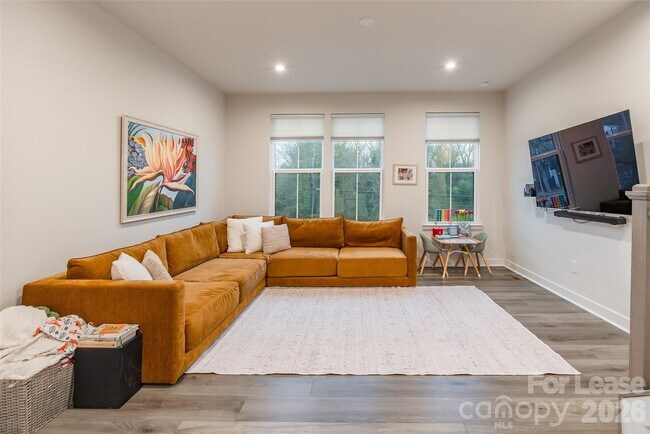 Foto del edificio - 924 Broad River Ln