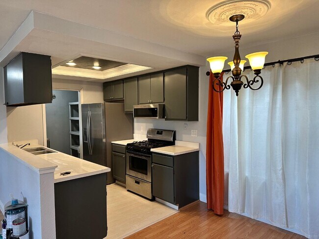 Foto del edificio - 552 Canyon Dr