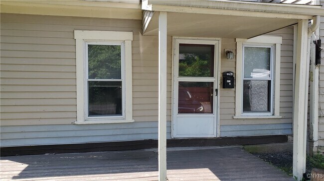 Foto del edificio - 132 W Seneca St