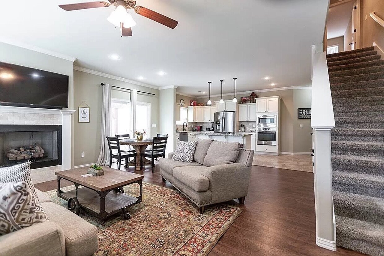 Foto principal - 4165 W Marlowe Ln
