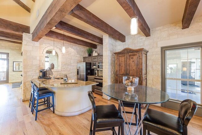 Foto del edificio - Rocking Horse Ranch |Posted 11/4/24