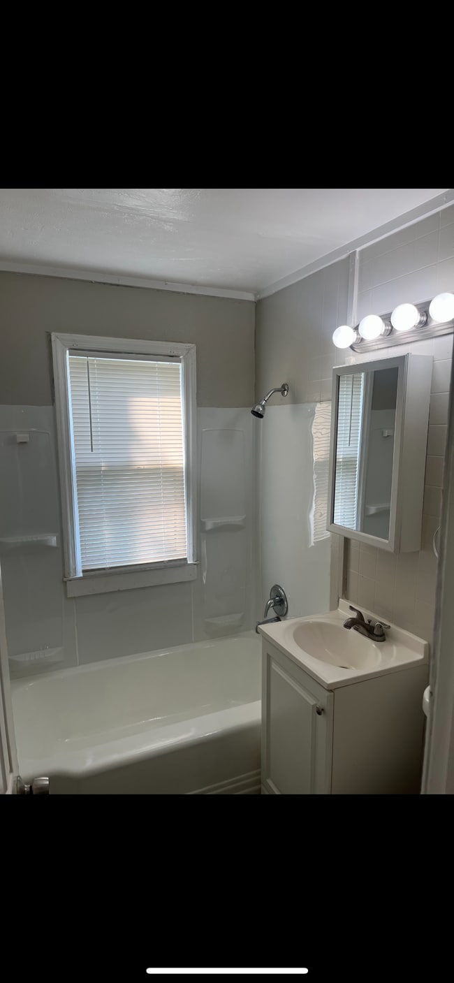 Foto del edificio - 4923 N 26th St