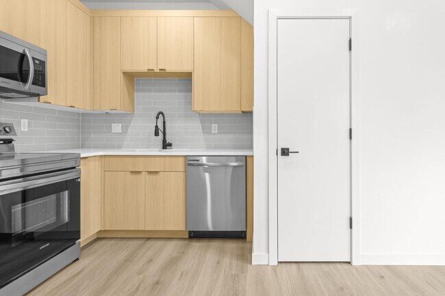 Foto del edificio - 540 N Blandena St