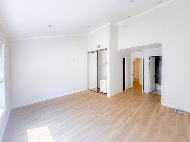 Foto del edificio - Beautiful 2bd 2ba