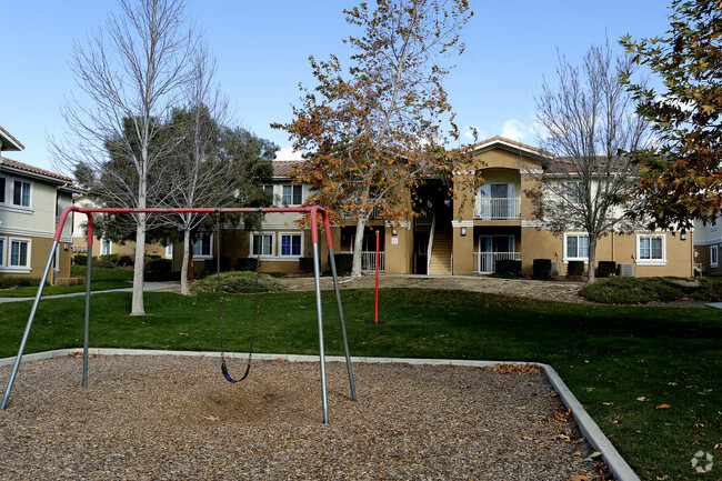 Building Photo - The Peppertree Apartments