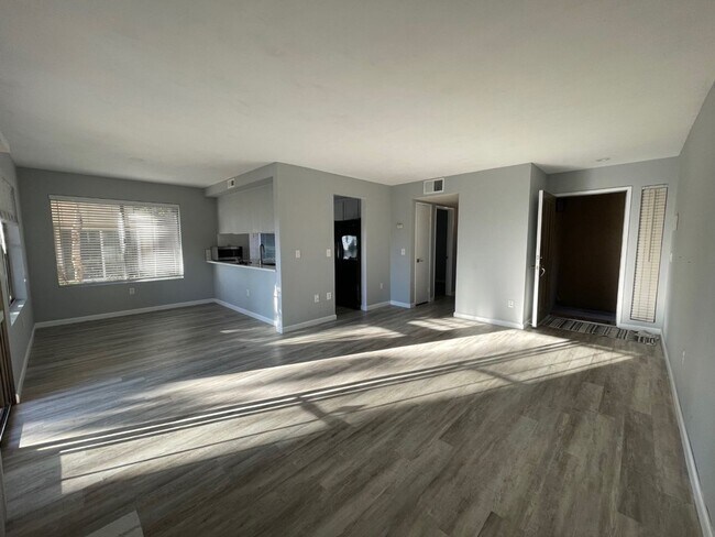 Foto del edificio - Located in the charming city of San Marcos This 2 bedroom 2 bathroom available on June