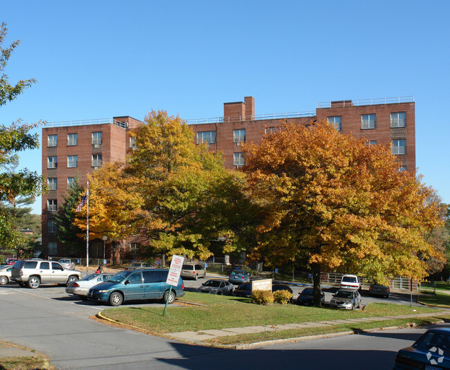 Building Photo - Michael Walsh Apartments