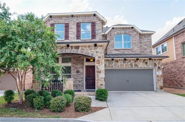 Building Photo - 1213 Naples Dr