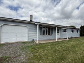 Building Photo - 165 Troup Rd