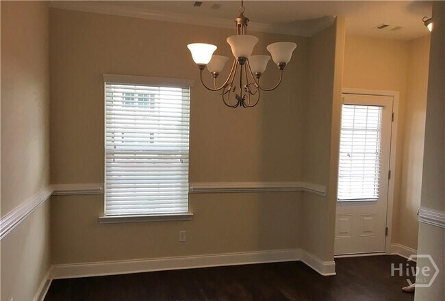 Building Photo - 106 Crabapple Cir