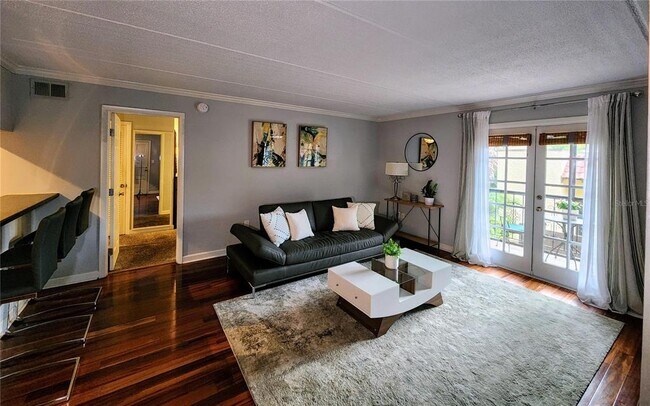 Building Photo - 5305 San Sebastian Ct