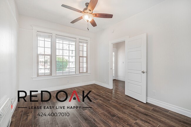 Foto del edificio - 3425 Walton Ave