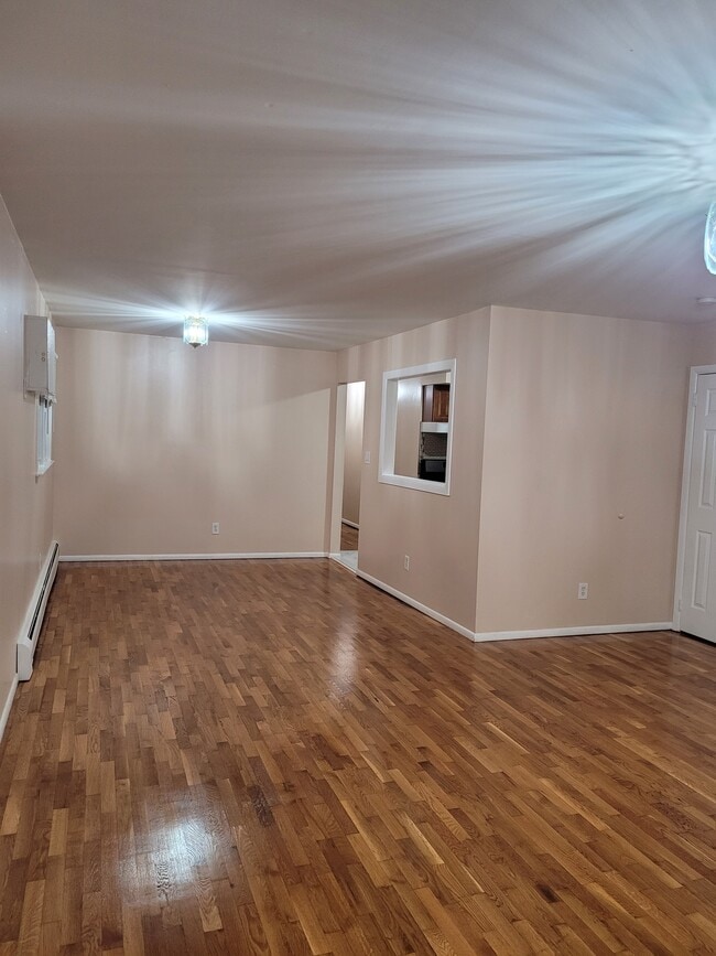 Living room - 416 Virginia Ave