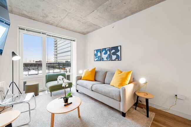 Foto del edificio - 853 W Blackhawk St