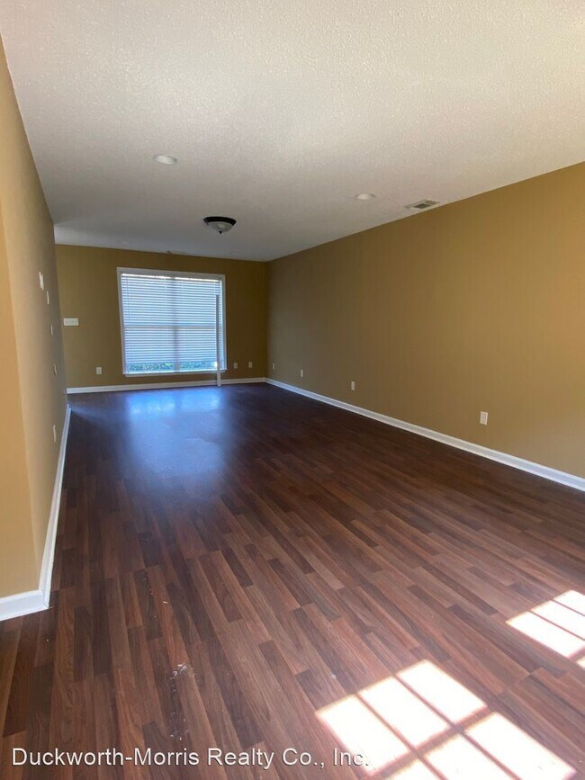 Building Photo - 3 br, 2.5 bath House - 7005 Keenes Mill Ro...