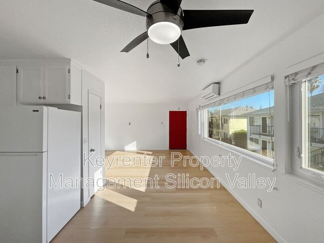 Foto del edificio - 3013 Magliocco Dr