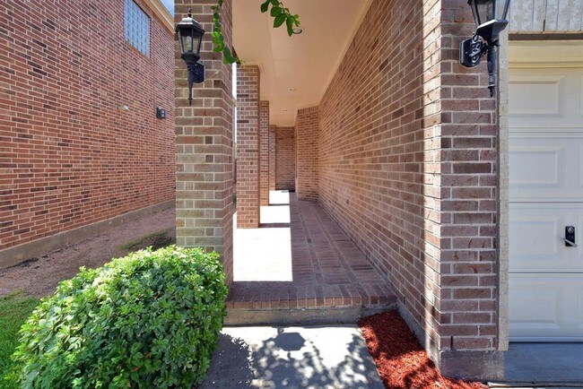 Building Photo - 1130 Sopris Dr