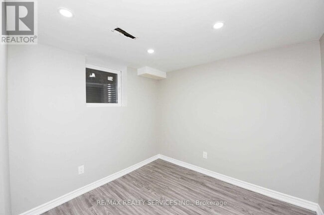 Building Photo - 4 Trewartha Crescent