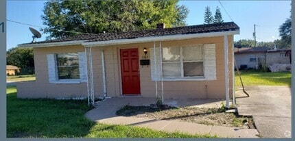 Building Photo - 1107 E Main St