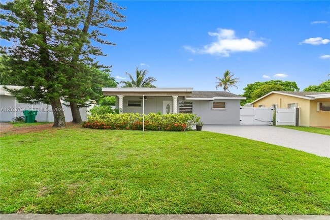 Building Photo - 4151 SW 56th Ave