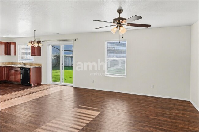 Building Photo - 4716 Keepsake Ave