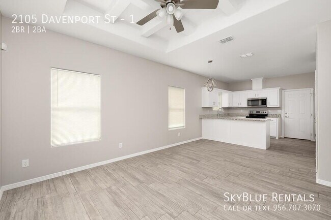 Foto del edificio - 2105 Davenport St