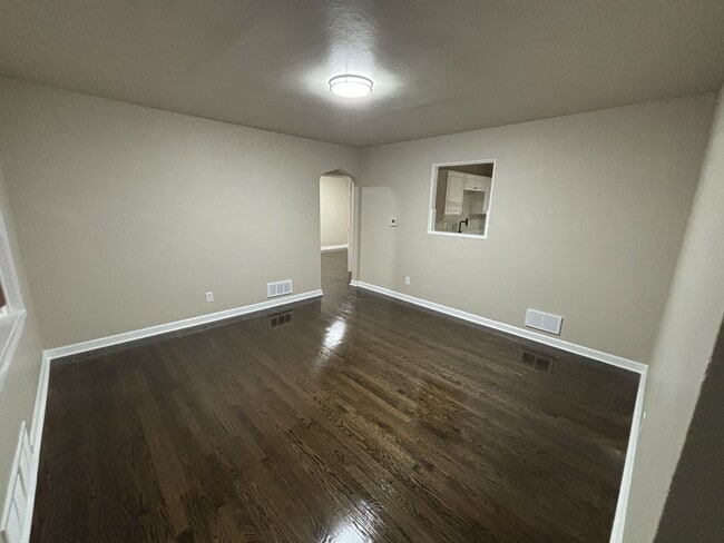 Building Photo - 5729 W 6th Ave