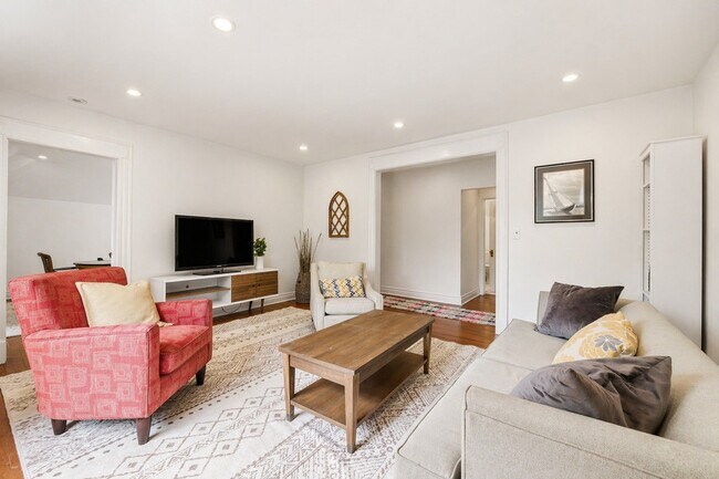 Foto del edificio - 235 Greenwood St