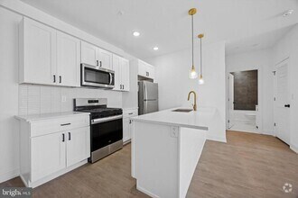 Building Photo - 1614 Ridge Ave