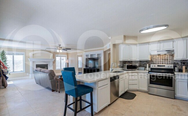 Foto del edificio - 877 W Shellfish Dr