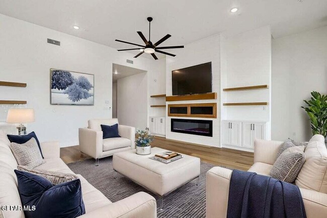 Foto del edificio - 7437 Caveson Rd