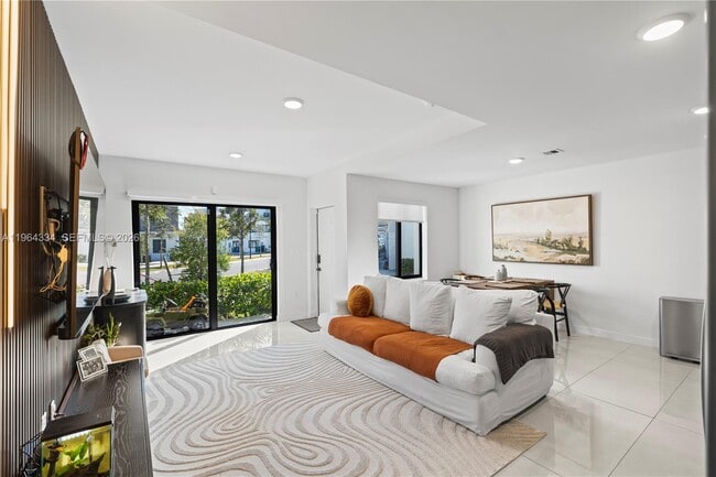 Building Photo - 14595 SW 261st St