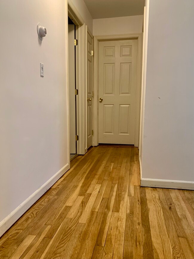 Building Photo - 115 Nassau Blvd