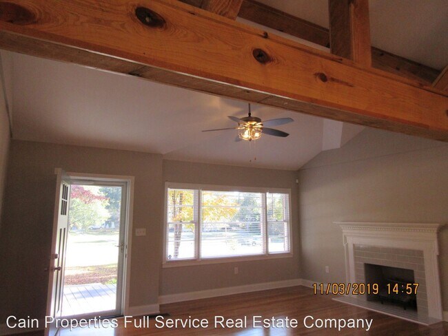 Foto del edificio - 3 br, 2 bath House - 694 Buford Highway