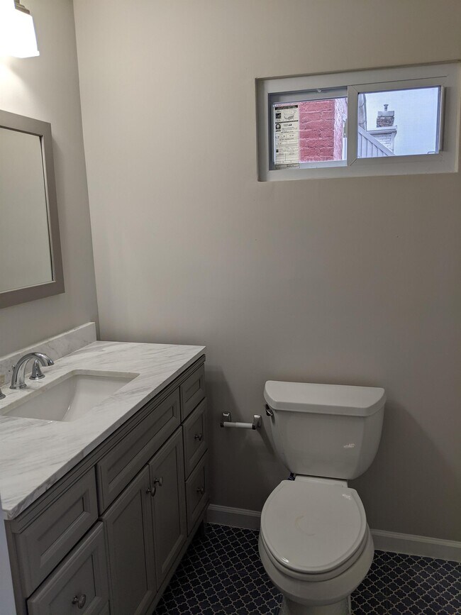 Foto del edificio - 60 E Baltimore St