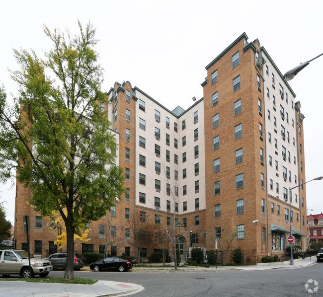 Hubbard Place Apartments Washington, DC