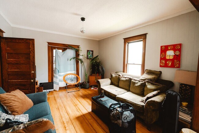 Foto del edificio - 1820 3rd Ave N